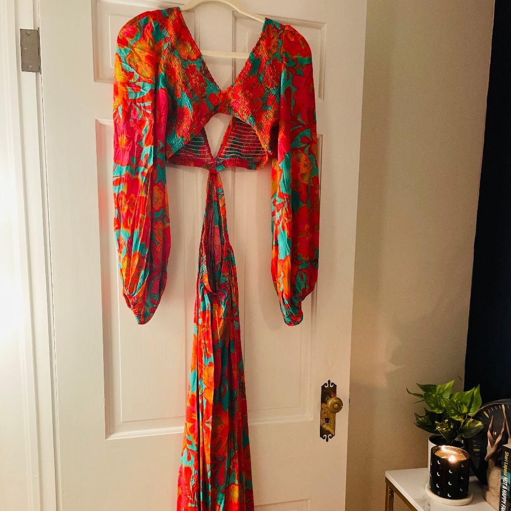 Beach Bunny Coverup-Gorgeous